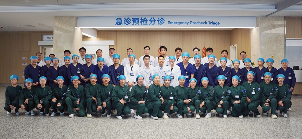 急诊科_副本.jpg 急诊科_副本.jpg