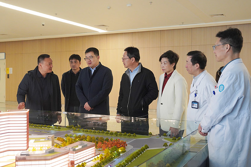 20251127 省总工会调研15.jpg