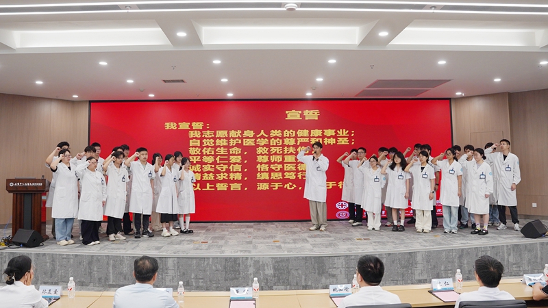 20260622 实习生进点开班14.jpg 20260622 实习生进点开班14.jpg