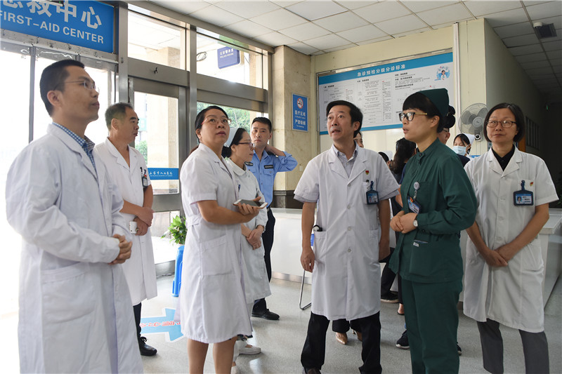 行政查房 (3).jpg