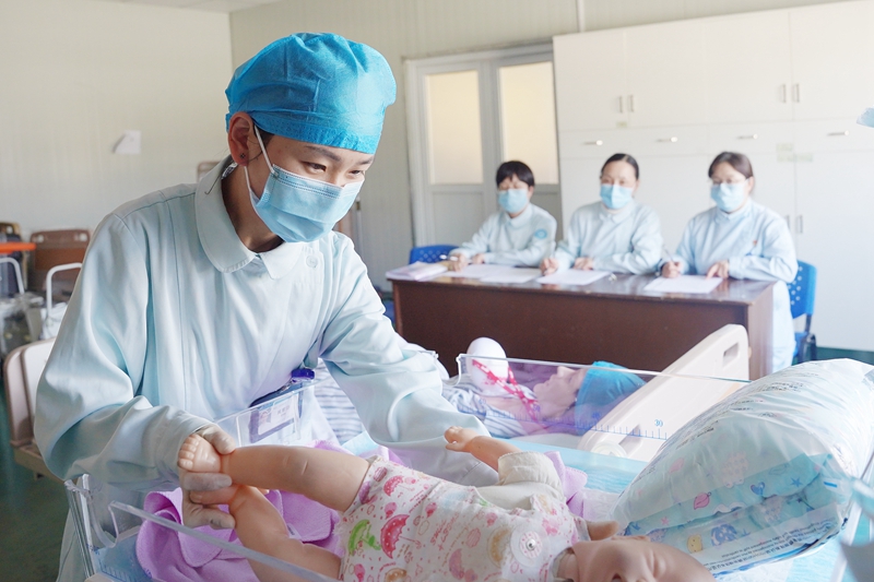 0306 正常分娩接产技能大赛4.jpg