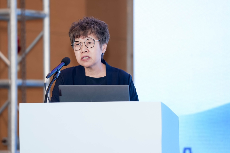 2 孔灵芝.jpg 2 孔灵芝.jpg