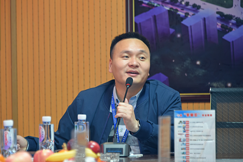 DSC_1528-2.jpg DSC_1528-2.jpg