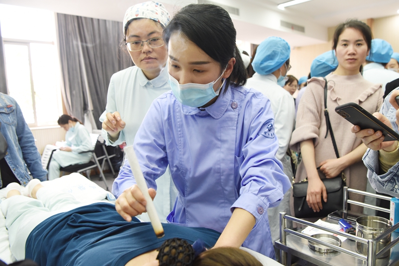 0401 中医护理08.jpg 0401 中医护理08.jpg