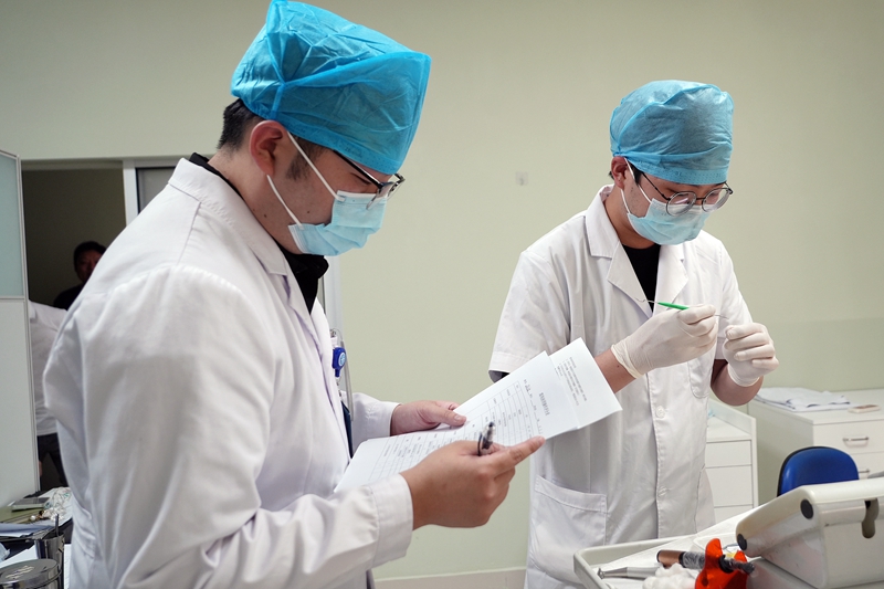 20250519 口腔科 窝沟封闭培训17.jpg