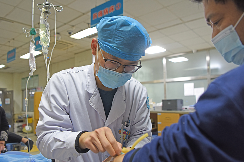 DSC_0927-2.jpg DSC_0927-2.jpg