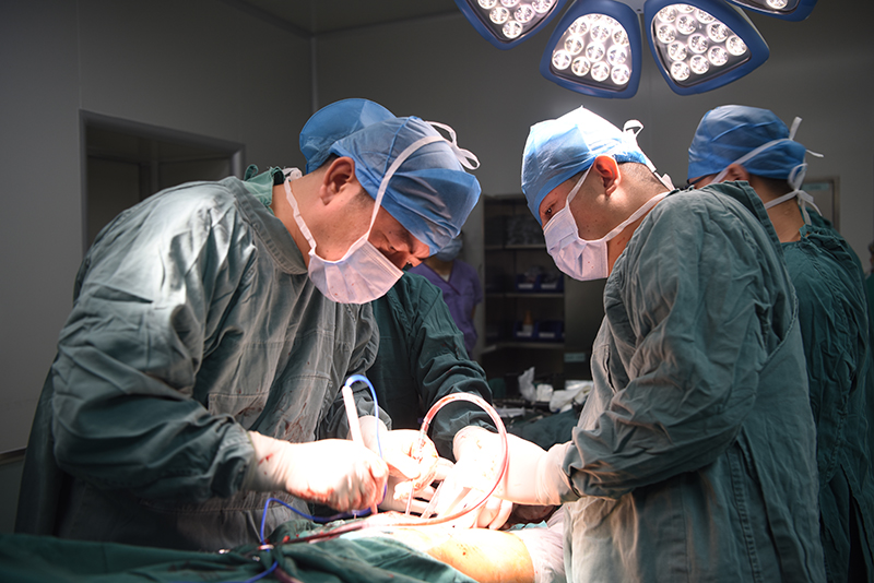 骨科-陈文辉1.jpg 骨科-陈文辉1.jpg