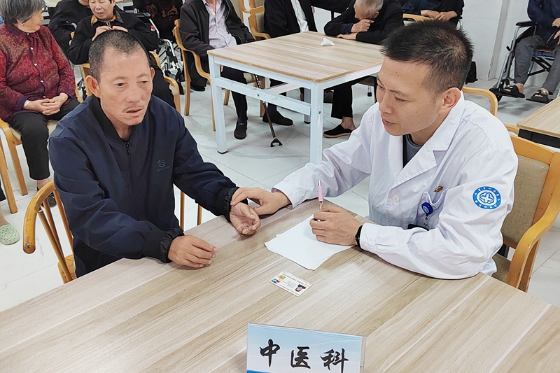 20240613 中医药剂党支部 端午2.jpg