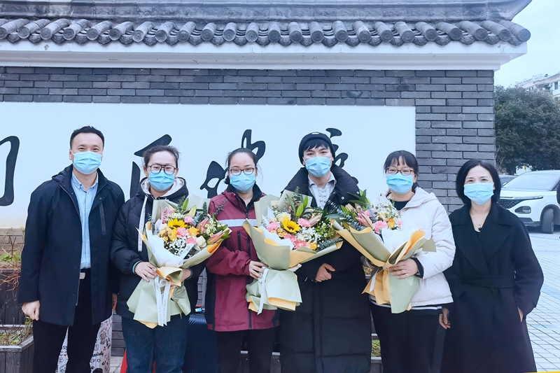 0106 迎接杨合慧1.jpg