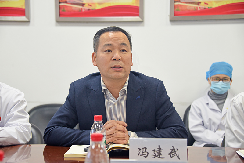 DSC_6211-2.jpg DSC_6211-2.jpg