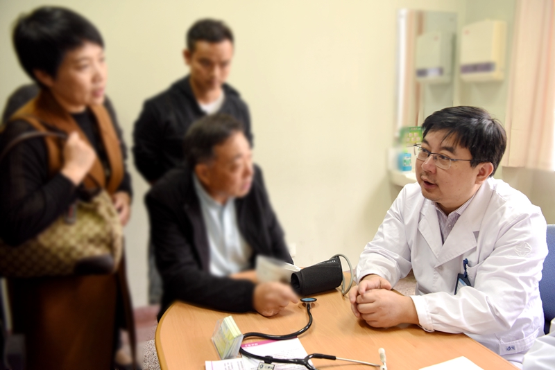 心血管内科 沈雳2.JPG