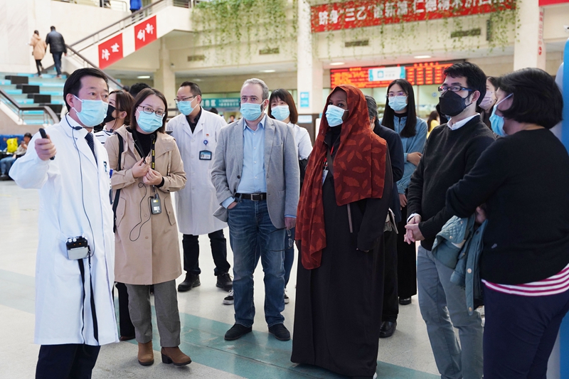 20231129 德隆国际公共卫生论坛专家团07.jpg