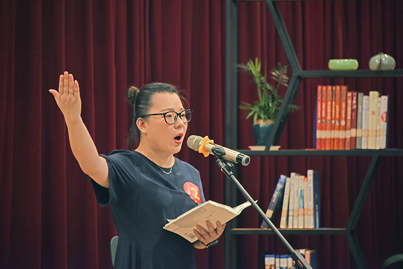 DSC_8988-2.jpg DSC_8988-2.jpg