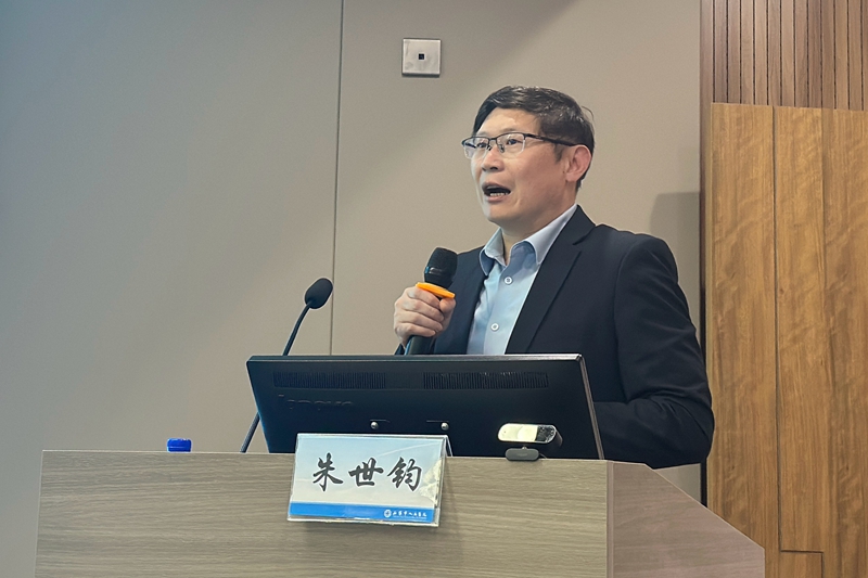 朱世钧.jpg 朱世钧.jpg