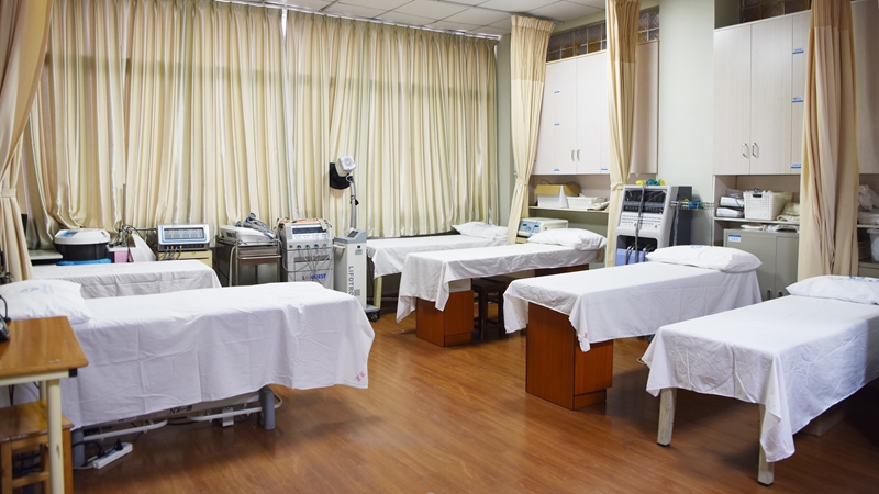 康复医学科02.jpg 康复医学科02.jpg