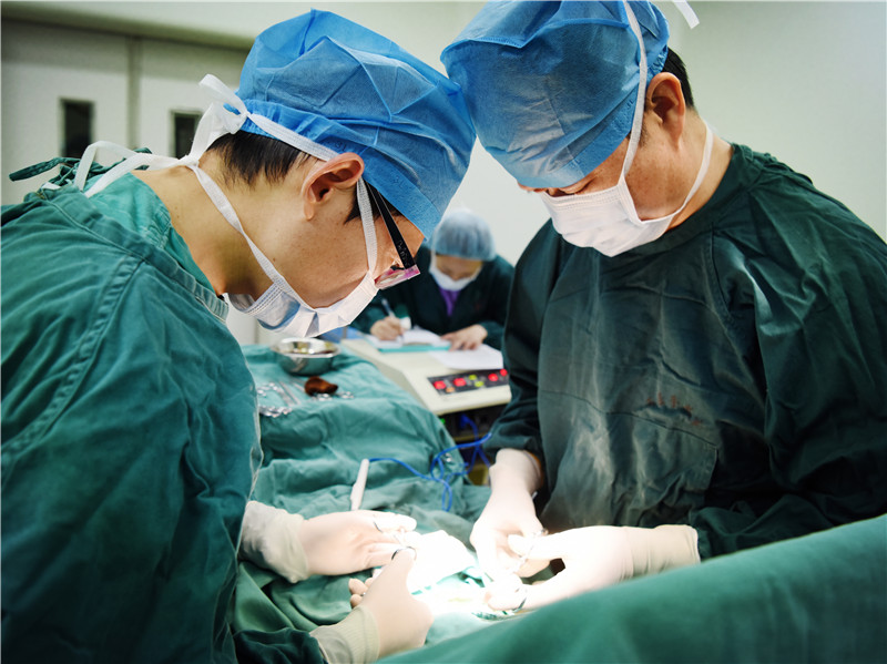 缪金透手术_副本.jpg