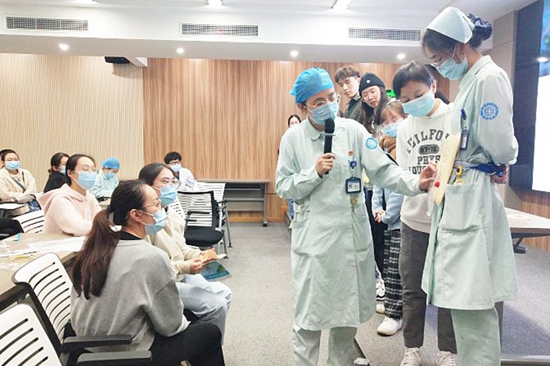 1108 伤口造口3.jpg