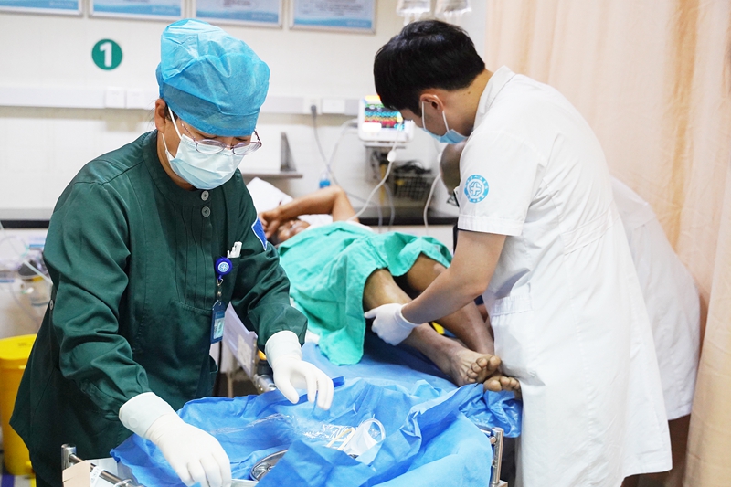 0901 钢筋穿刺01.jpg