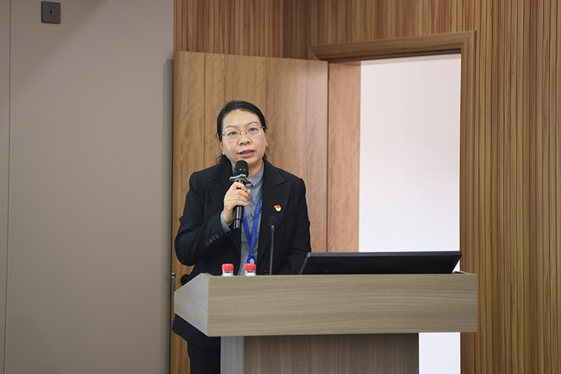 DSC_3976-2.jpg DSC_3976-2.jpg