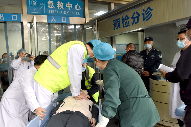 第一组.jpg 第一组.jpg