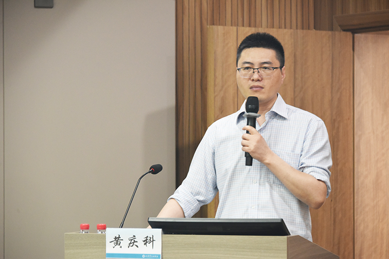 DSC_8476-2.jpg DSC_8476-2.jpg