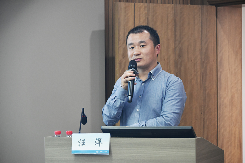 DSC_8493-2.jpg DSC_8493-2.jpg