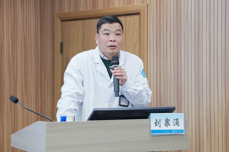 20250401 创面修复中心授牌仪式19.jpg