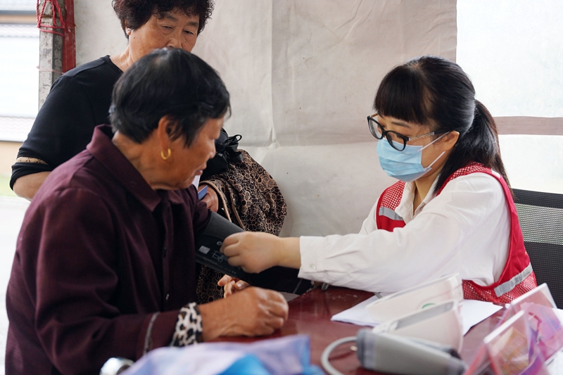 20241114 龙溪下乡义诊22.jpg 20241114 龙溪下乡义诊22.jpg