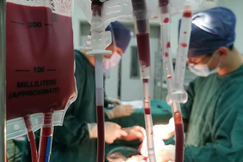 自体血回输.jpg 自体血回输.jpg