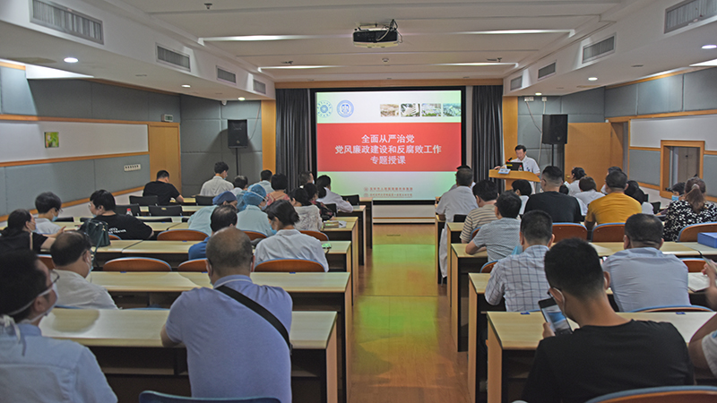 DSC_8754-2.jpg DSC_8754-2.jpg