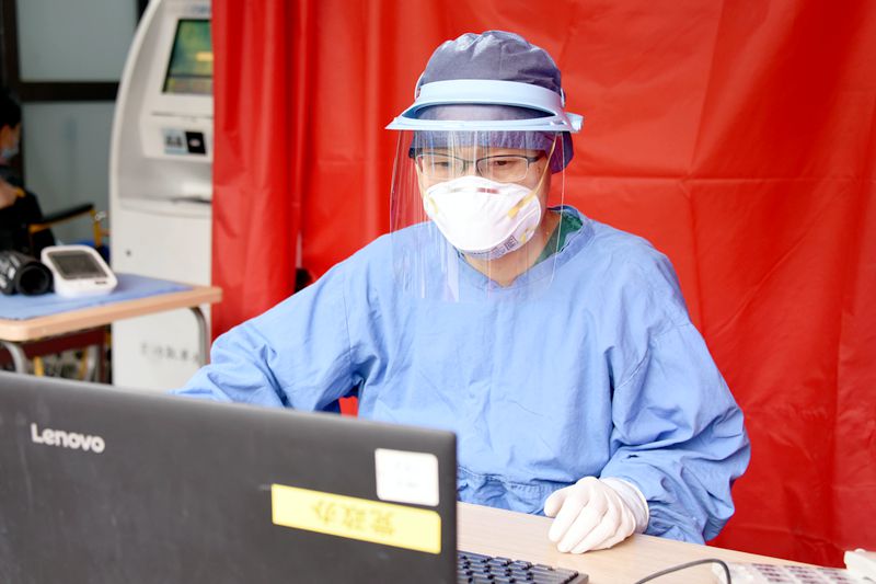 耿雪飞_副本.jpg 耿雪飞_副本.jpg