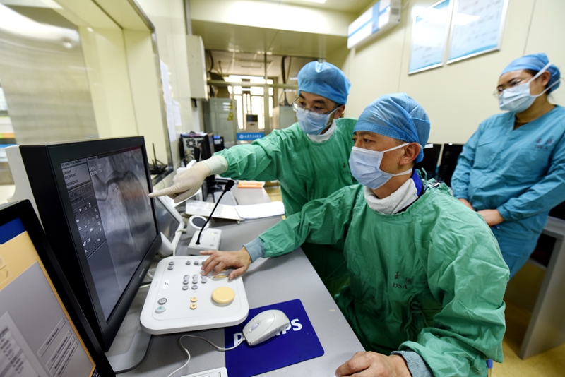 C:\Users\admin\Desktop\20200228门诊全面有序复诊 群众就医有保障  玉环市人民医院全力复工复产\DSC_9854.JPG