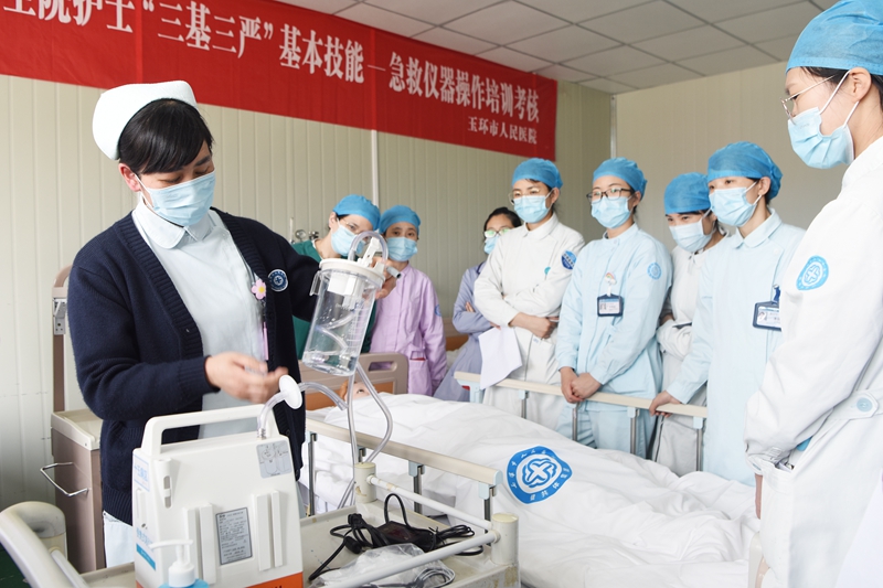 0419 护理急救仪器操作培训考核4.jpg 0419 护理急救仪器操作培训考核4.jpg