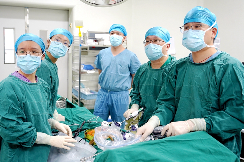 陈勇锋.jpg 陈勇锋.jpg