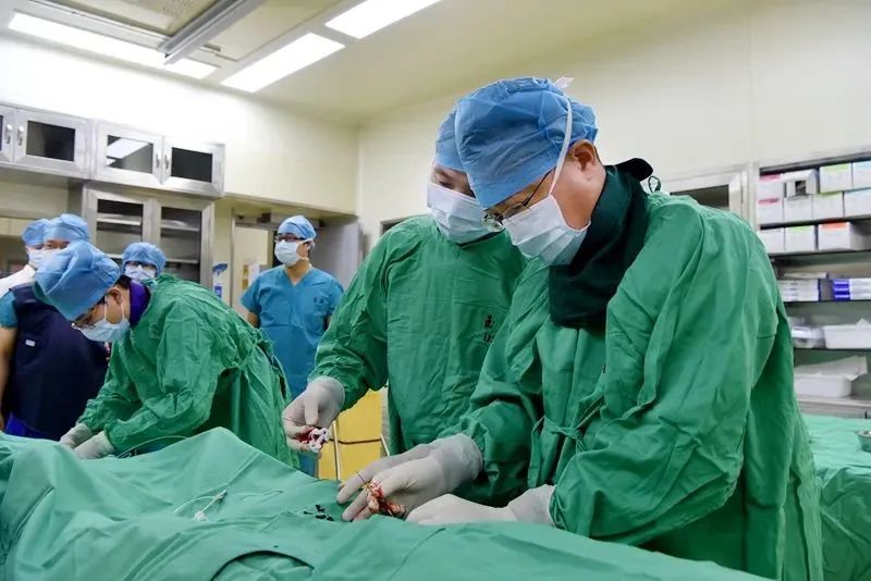 曾怀文手术.jpg 曾怀文手术.jpg