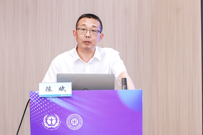 陈斌.jpg 陈斌.jpg