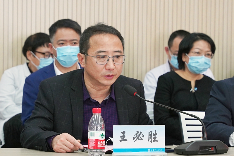 0312 叶丽萍名医团队签约02.jpg