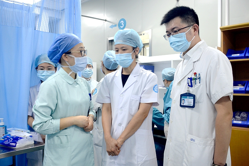 内镜室3.jpg 内镜室3.jpg