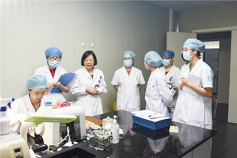 病理科 2_副本.jpg 病理科 2_副本.jpg