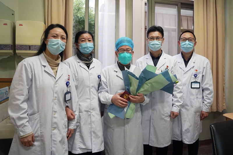 1223 吴友林退休1.jpg