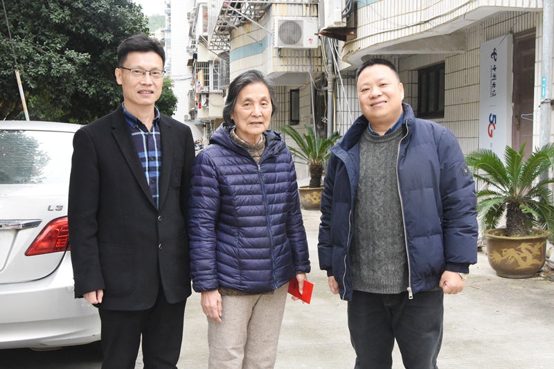 0128 春节慰问4.jpg