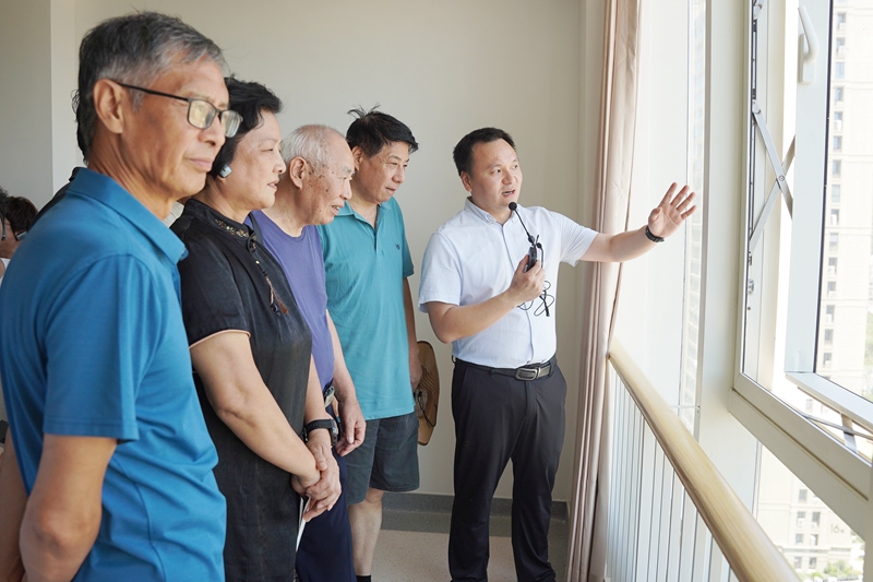 20240703 台州市卫健委老干部参观08.jpg 20240703 台州市卫健委老干部参观08.jpg