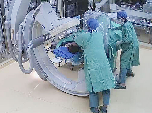 监控.jpg 监控.jpg