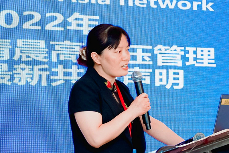 2 李燕.jpg 2 李燕.jpg