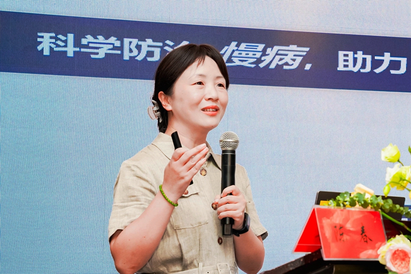 3 陈春.jpg 3 陈春.jpg