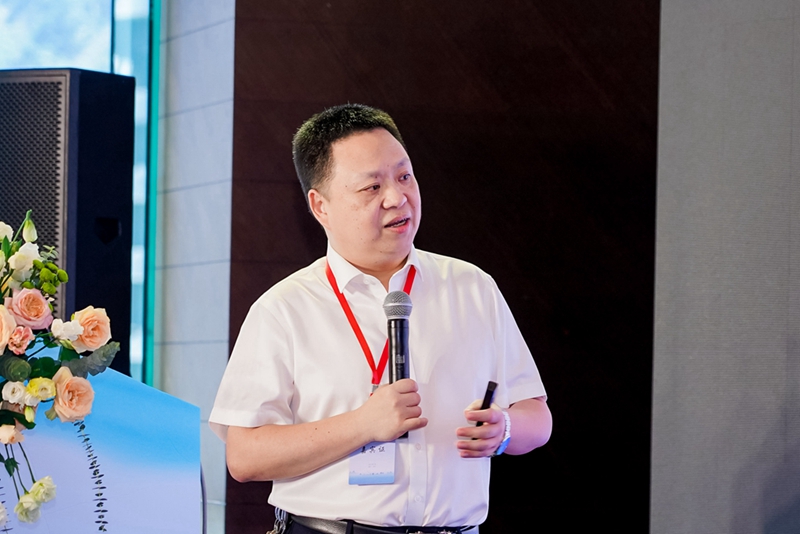 2 董寅.jpg 2 董寅.jpg