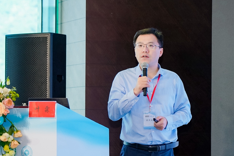 2 叶霖.jpg 2 叶霖.jpg