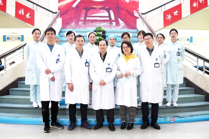 中医科合照_副本.jpg 中医科合照_副本.jpg