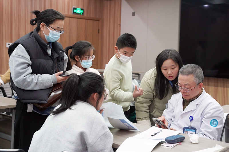 20241218 儿科生长发育活动6.jpg