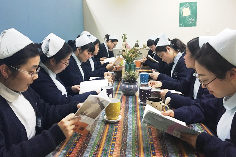 读书1.jpg 读书1.jpg